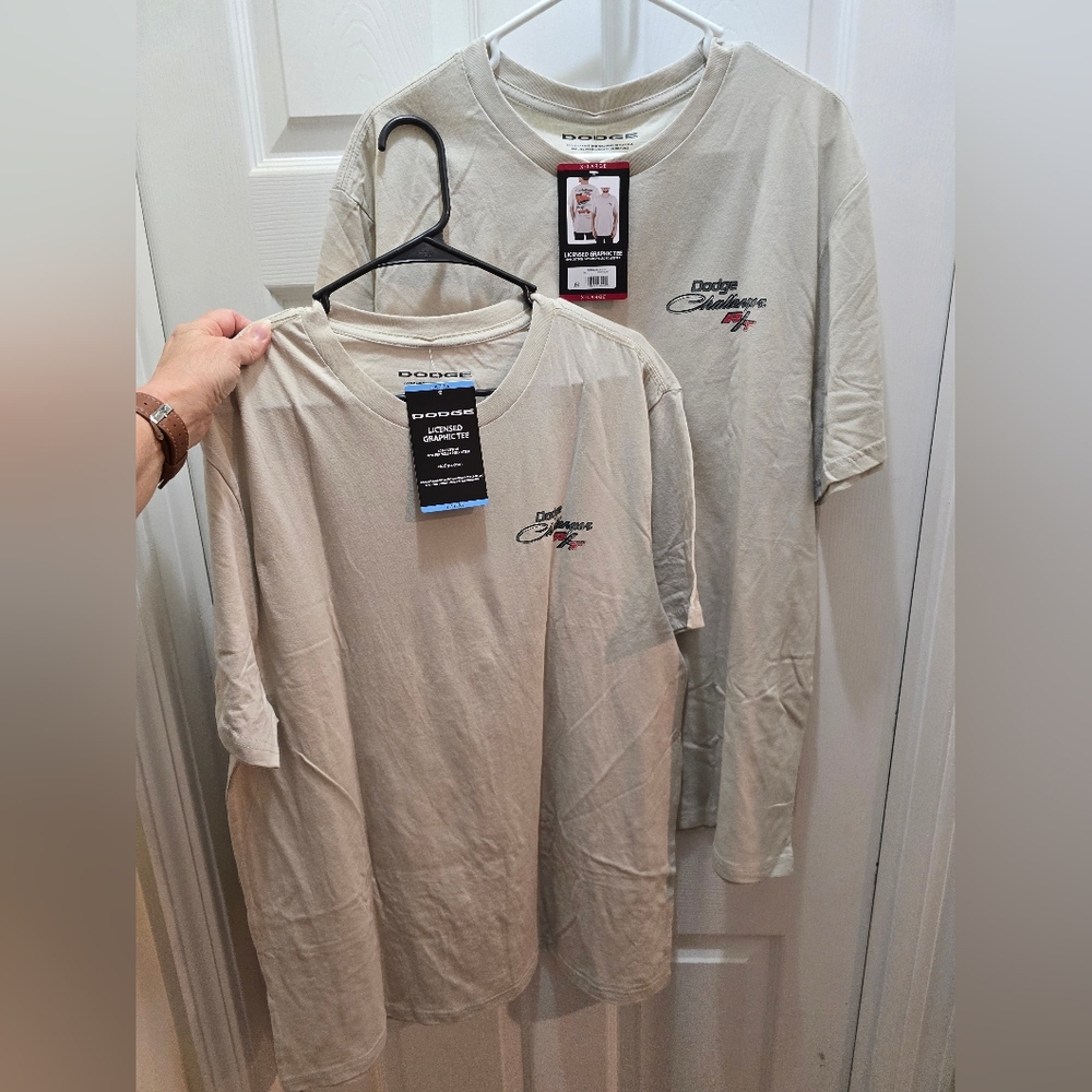 Challenger RT Tan Short Sleeve Tee Casual Shirt New Large Or Xlarge